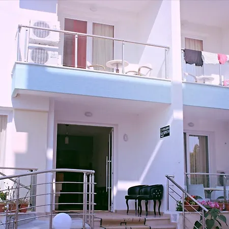 Hotel Garden Radhimë