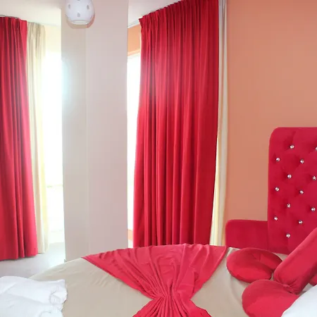 Garden Hotell Radhimë